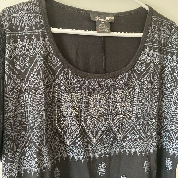 Paradisio tshirt with stud gems and lace mesh bottom - Picture 5 of 6